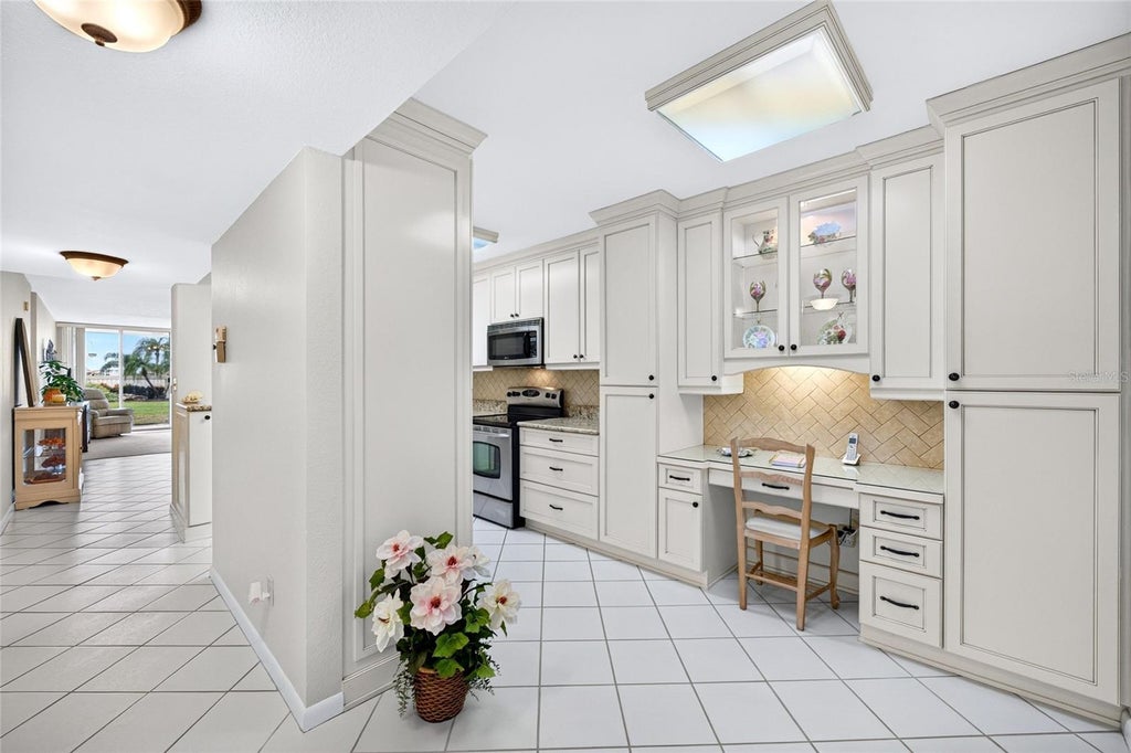 Photo of 6021 Bahia Del Mar Circle #137, St Petersburg, FL 33715 (MLS # N6145690)