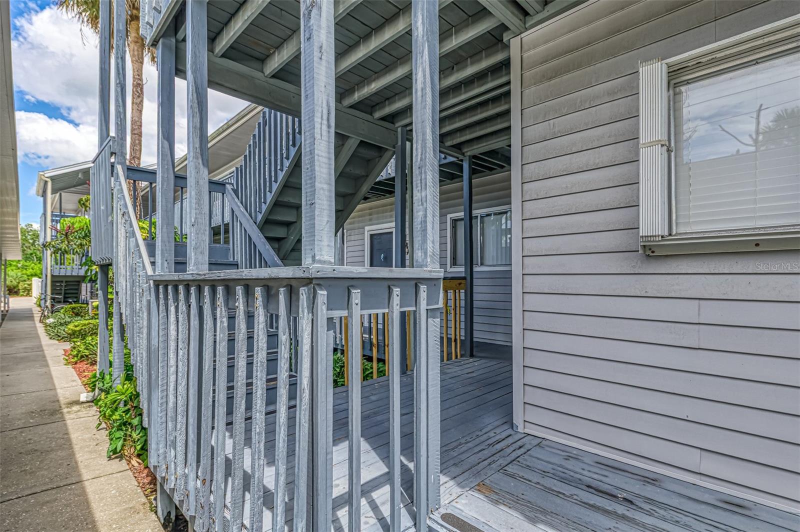 255 FENWICK DRIVE 18