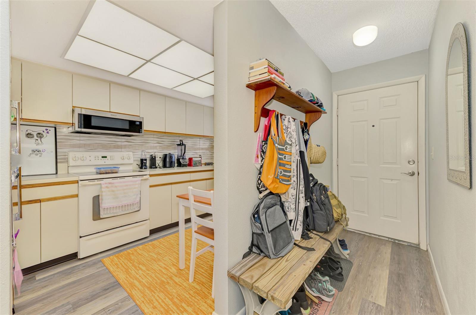 SAYBROOK MANOR - Residential