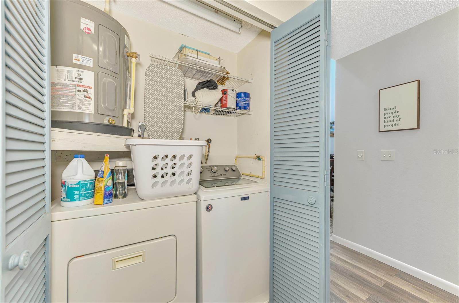 SAYBROOK MANOR - Residential