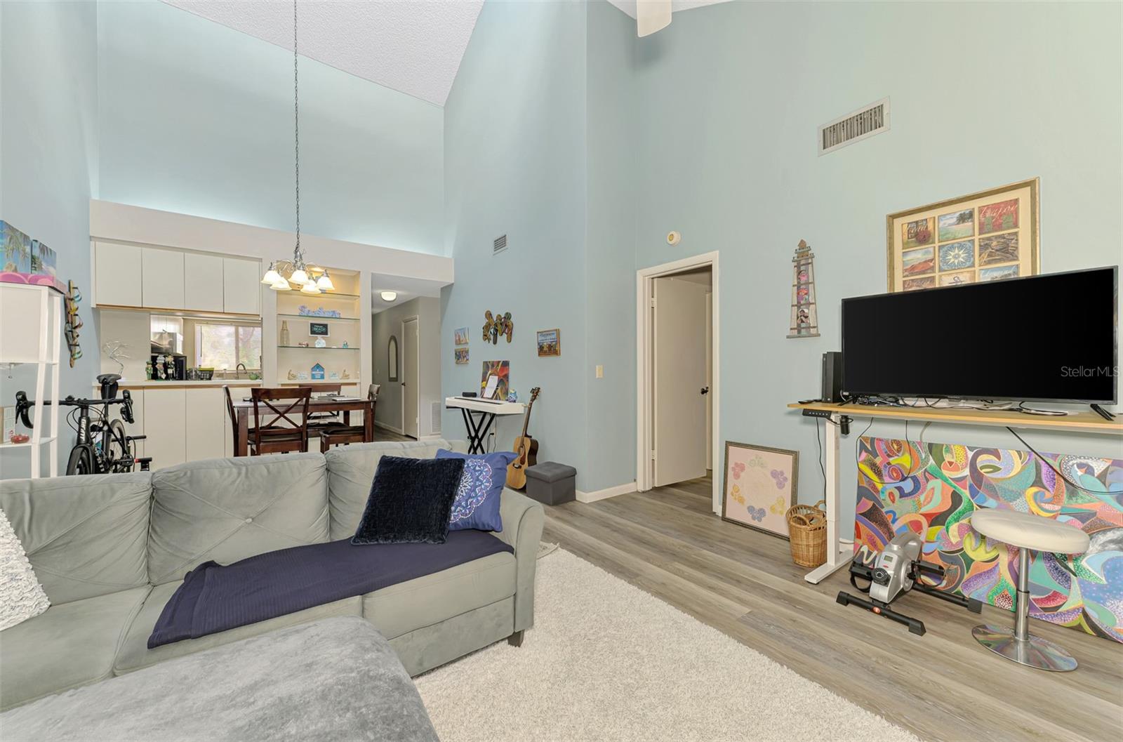 SAYBROOK MANOR - Residential