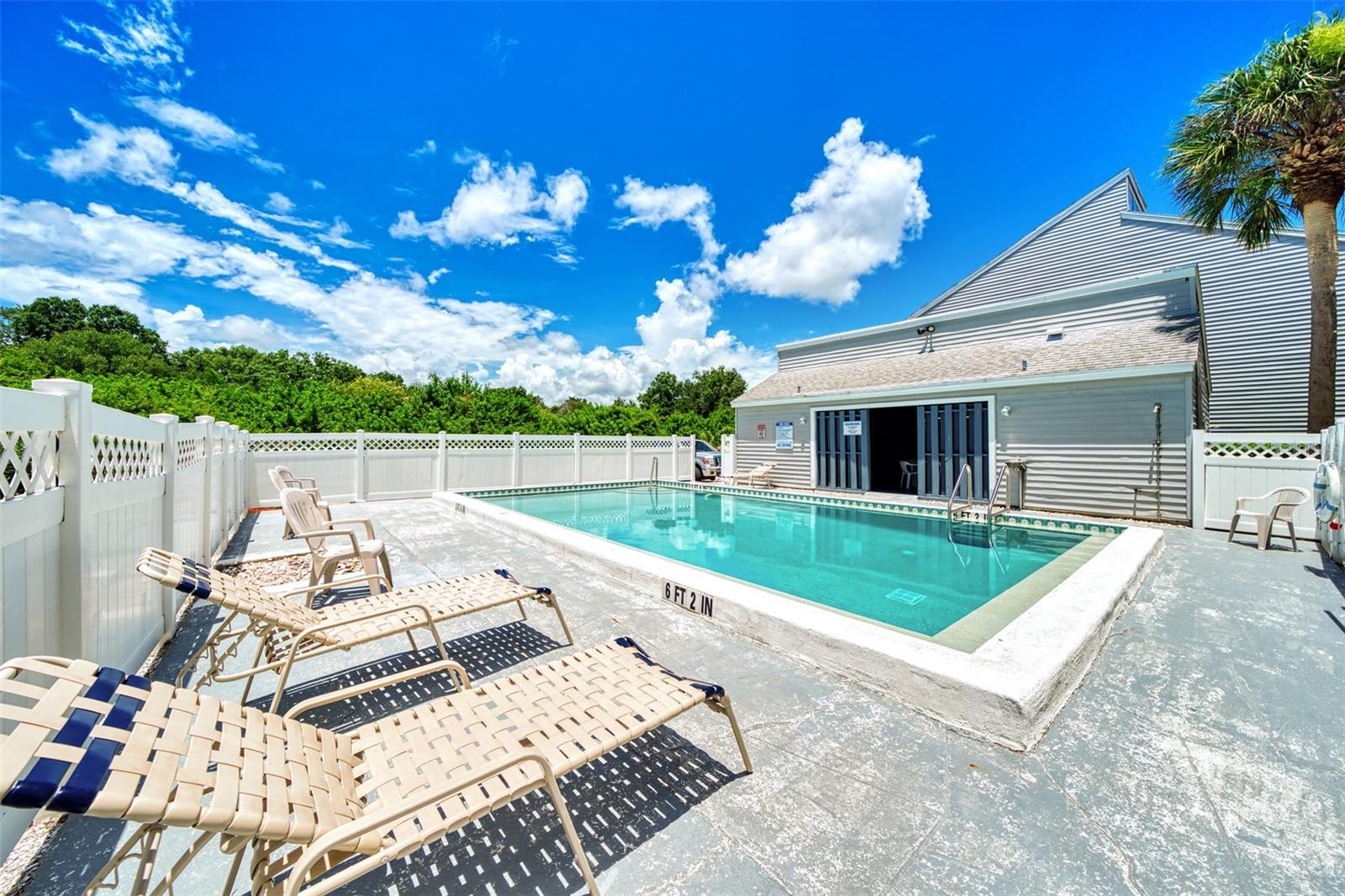 SAYBROOK MANOR - Residential