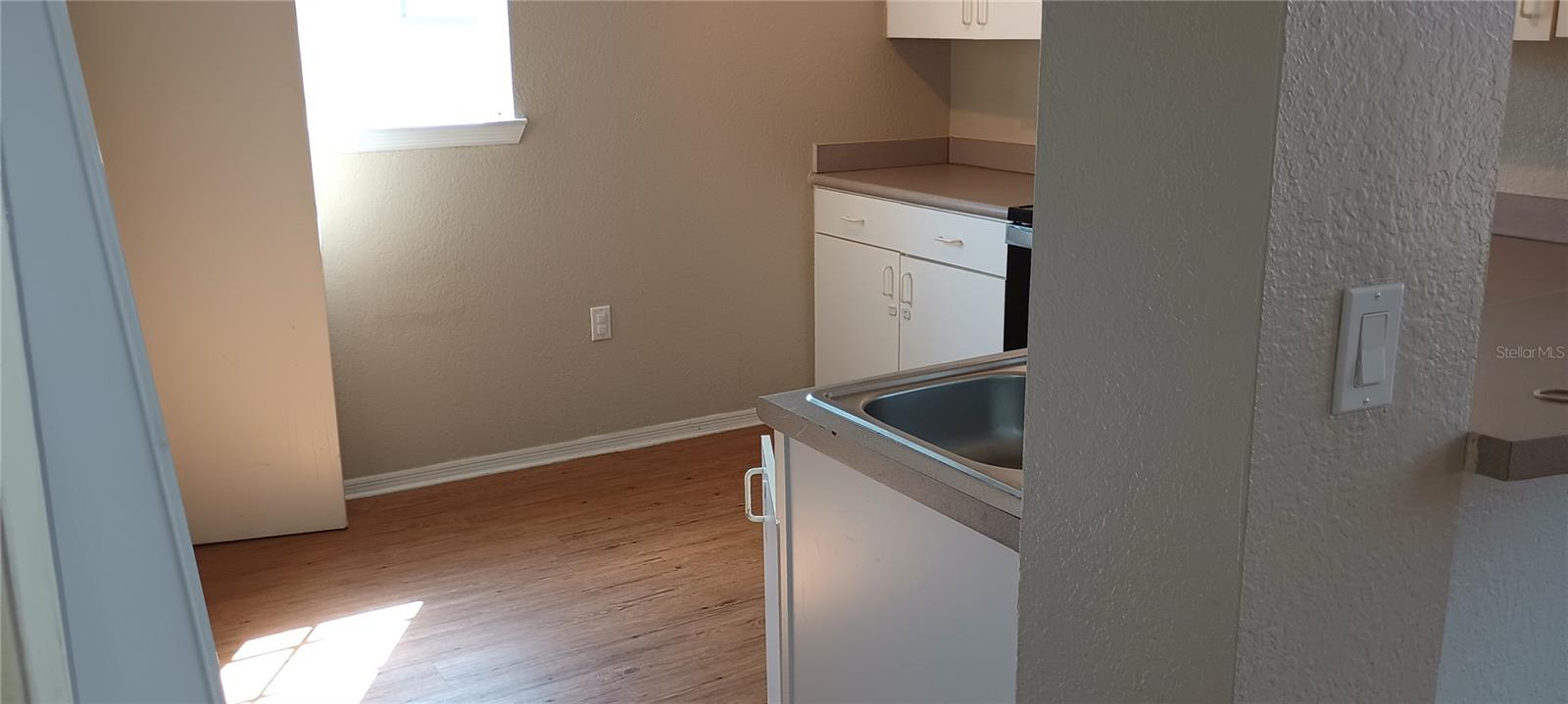 NOTTING HILL A CONDO - Residential