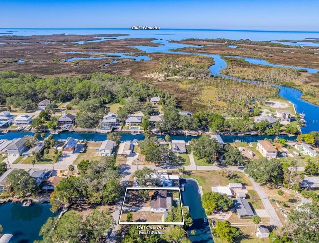 Photo of 5261 Circle Drive, Weeki Wachee, FL 34607 (MLS # W7881651)