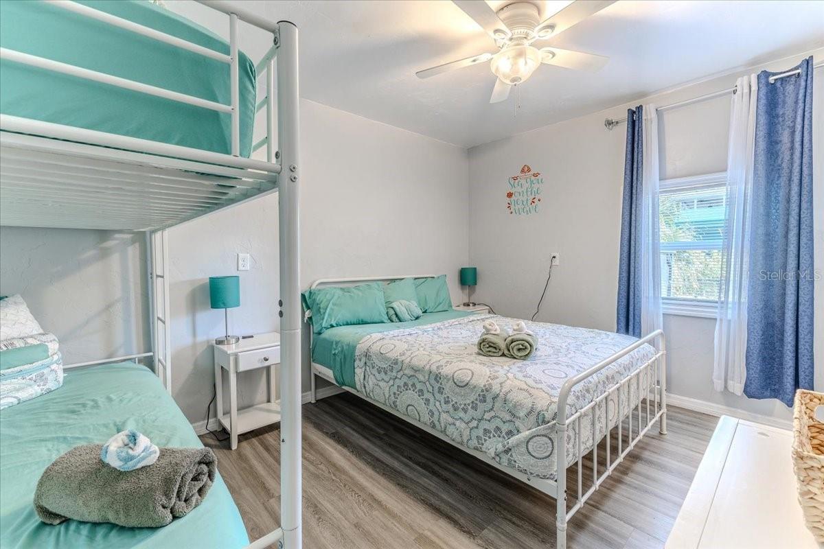 WEEKI WACHEE GARDENS - Residential