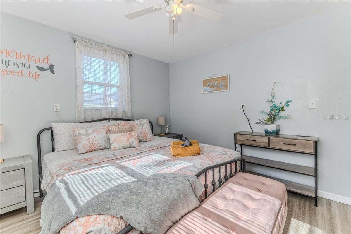 WEEKI WACHEE GARDENS - Residential