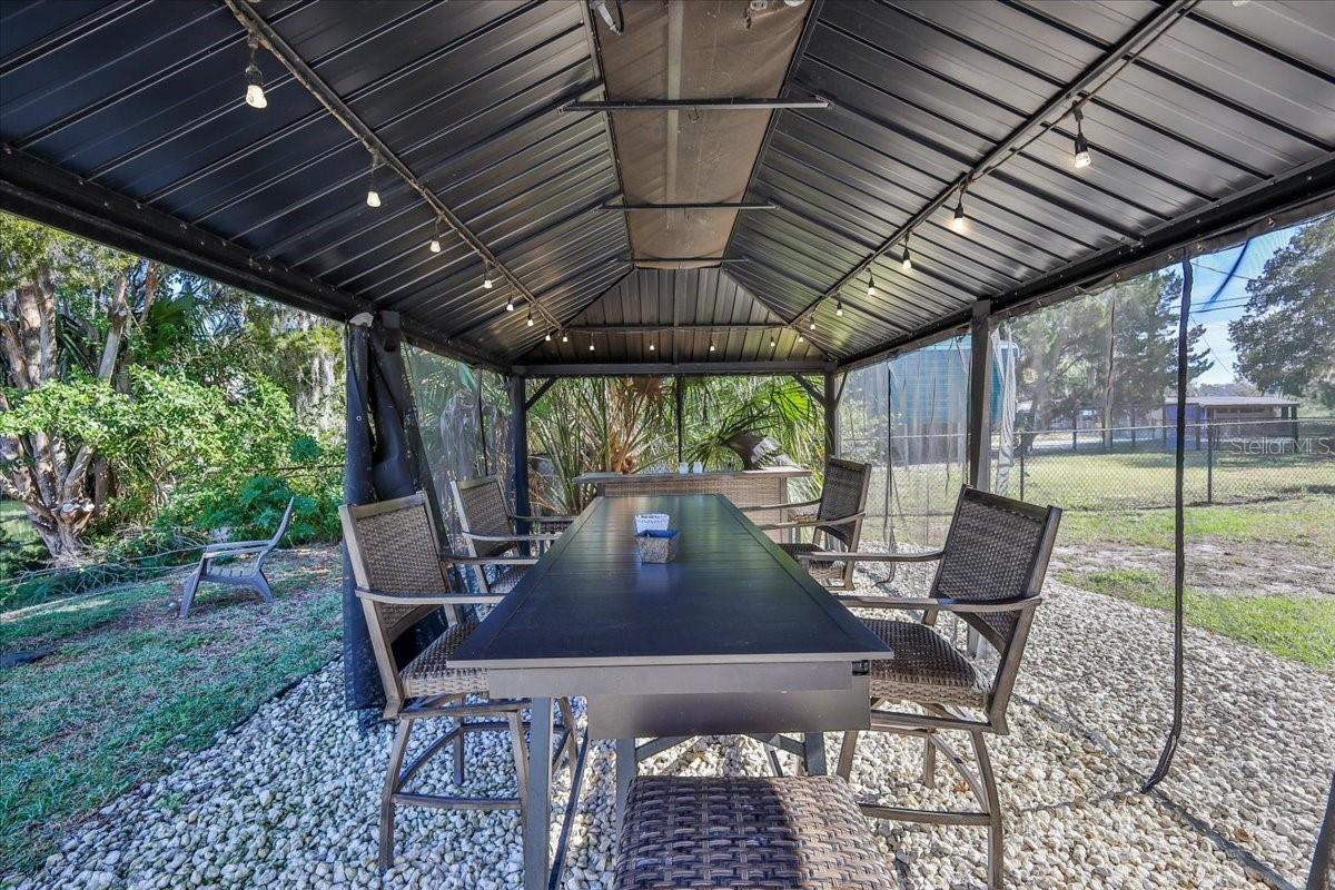 WEEKI WACHEE GARDENS - Residential