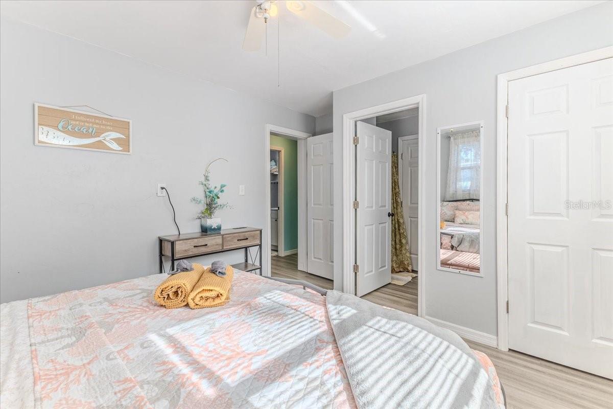 WEEKI WACHEE GARDENS - Residential