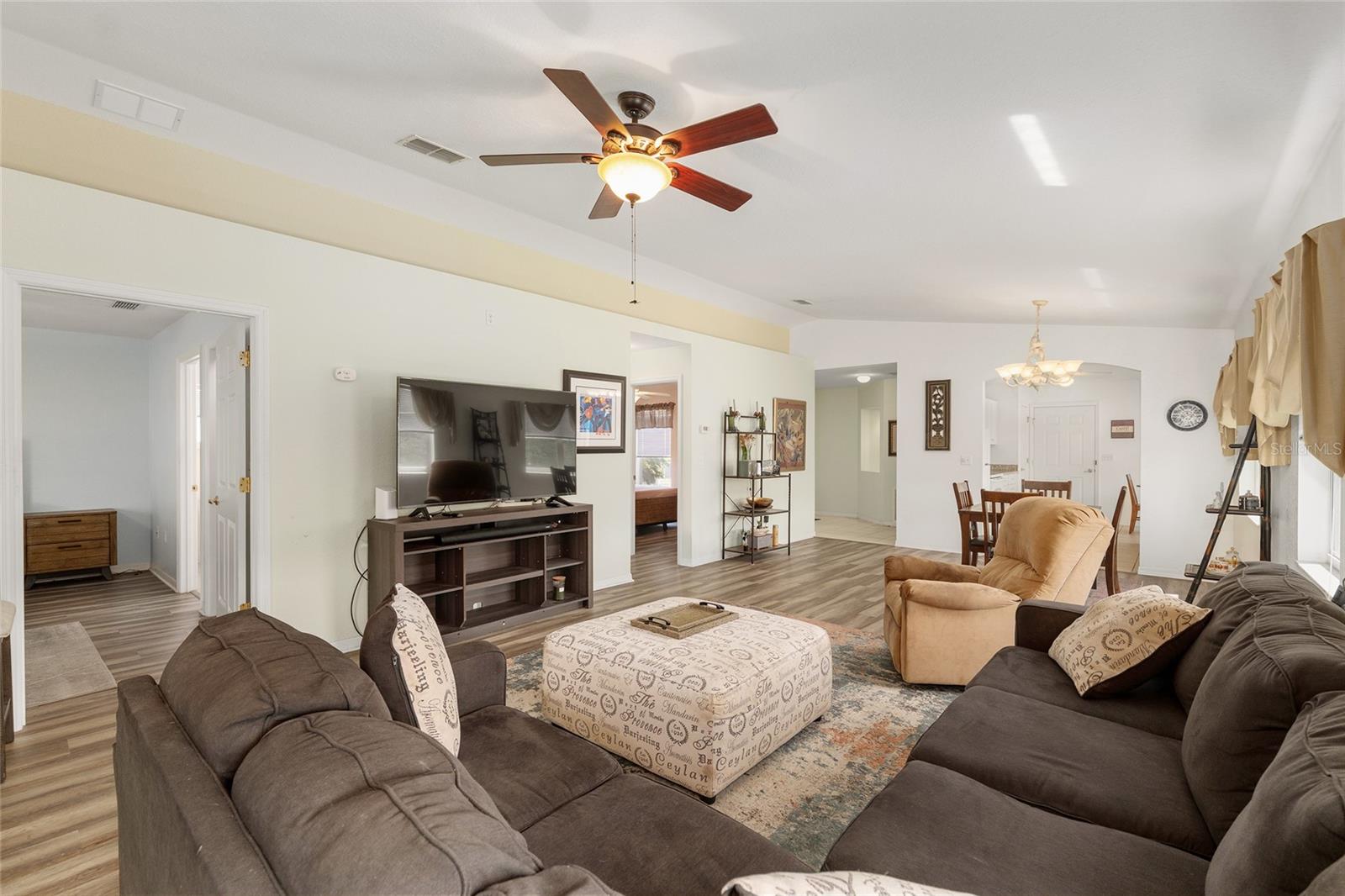 SPRUCE CREEK GOLF & COUNTRY CLUB AVENEL PH 01 - Residential