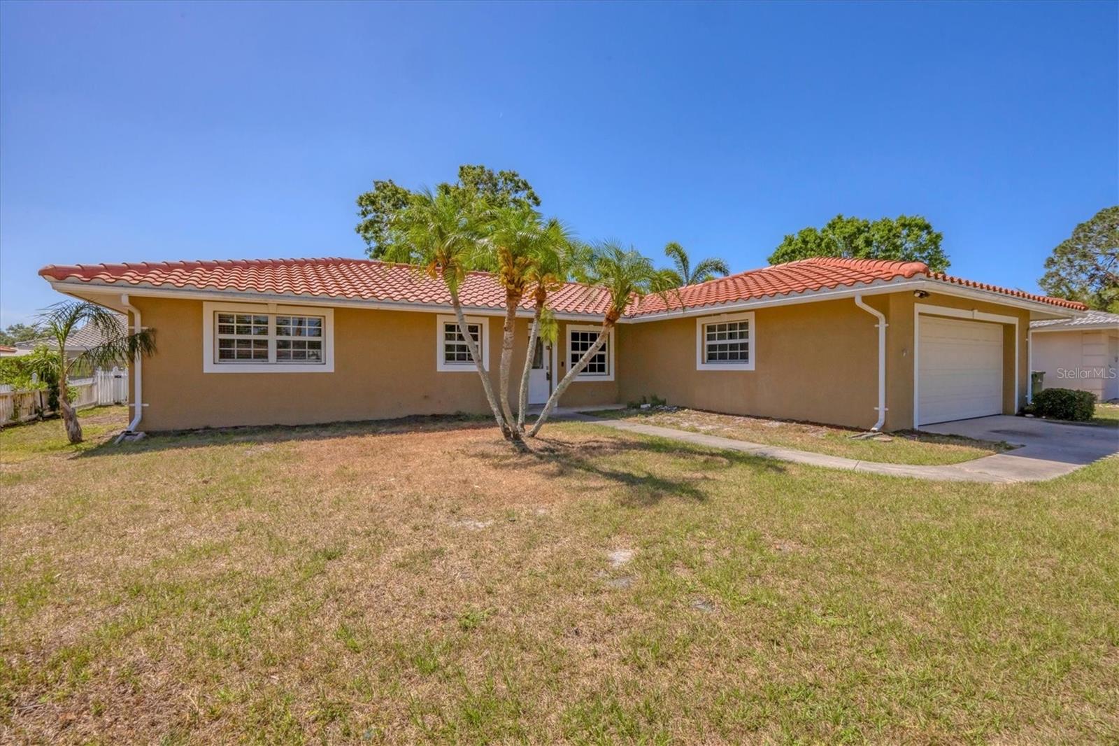 2536 CARLISLE PLACE