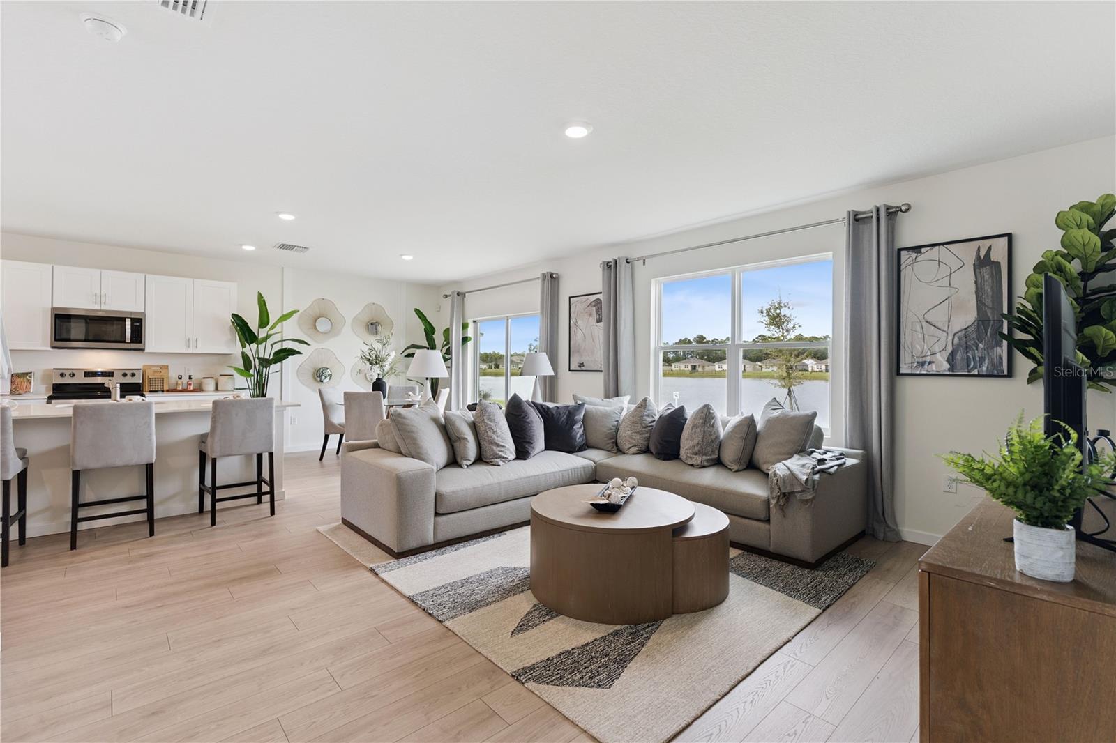 HARMONY WEST - Residential