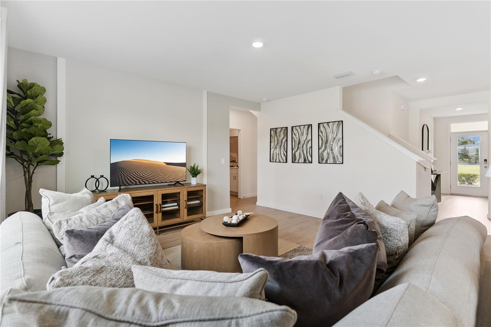 HARMONY WEST - Residential