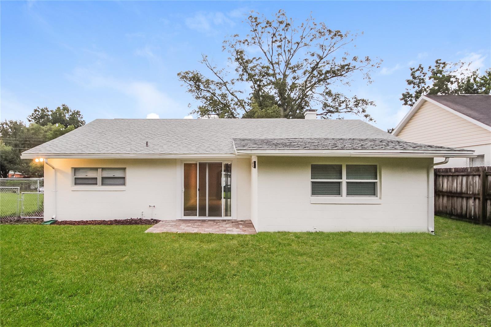 FERNWAY - Residential Lease