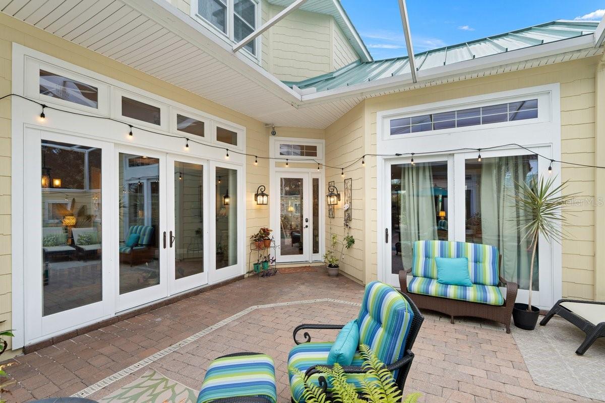 OAK HAMMOCK ESTATES - Residential