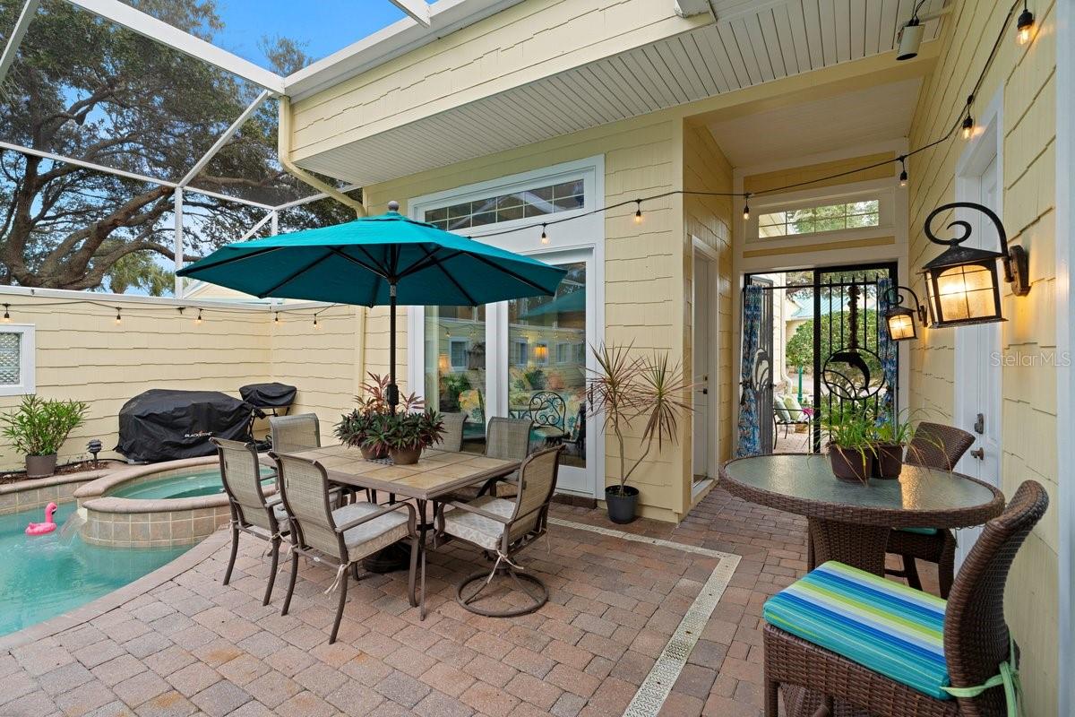 OAK HAMMOCK ESTATES - Residential