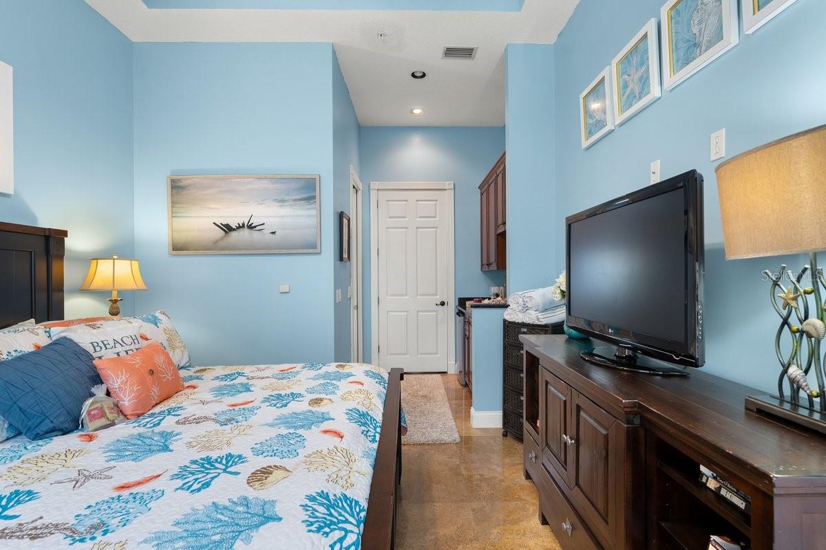 OAK HAMMOCK ESTATES - Residential