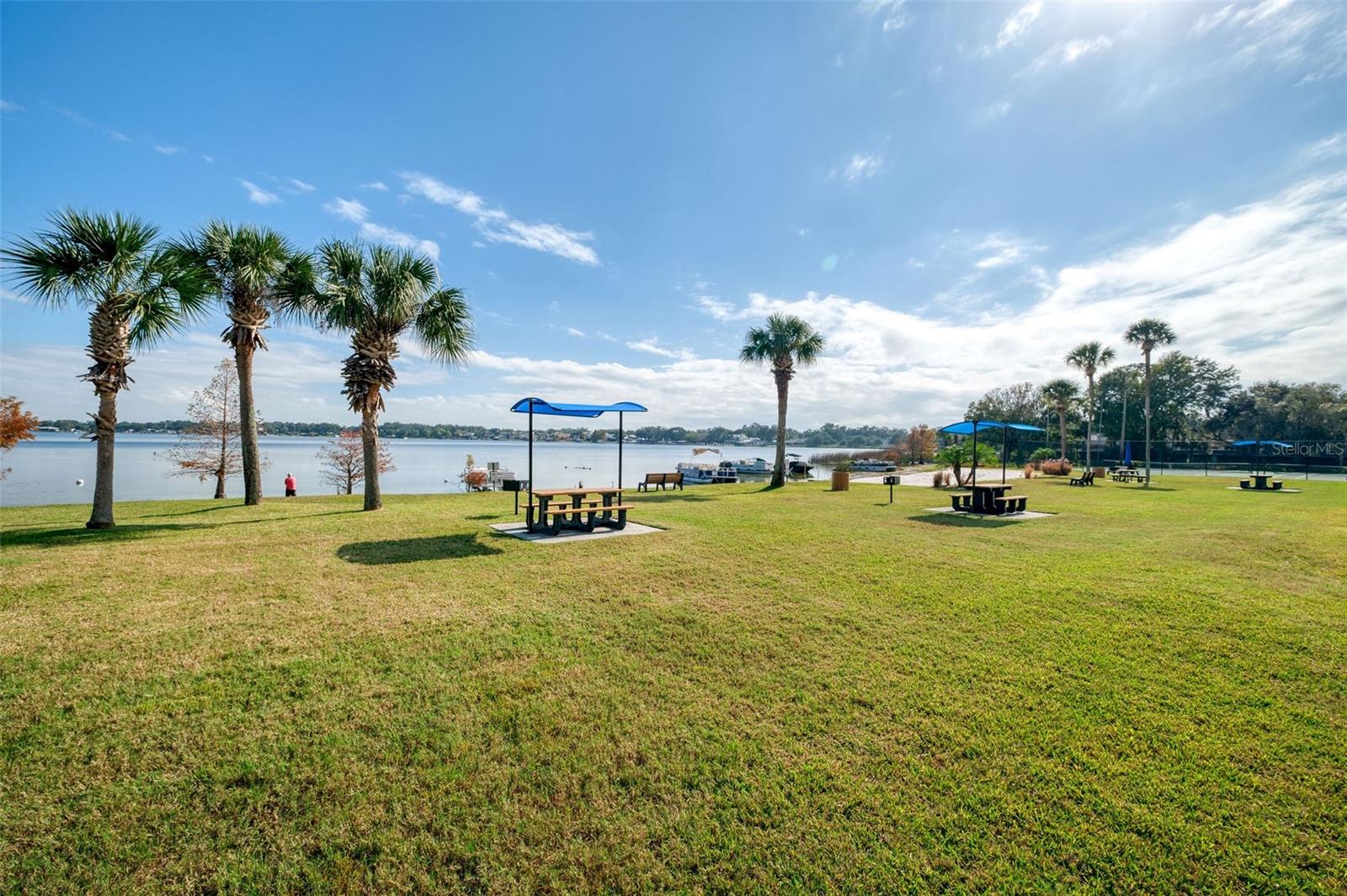 CAMELOT BY LAKE CONDO - Residential