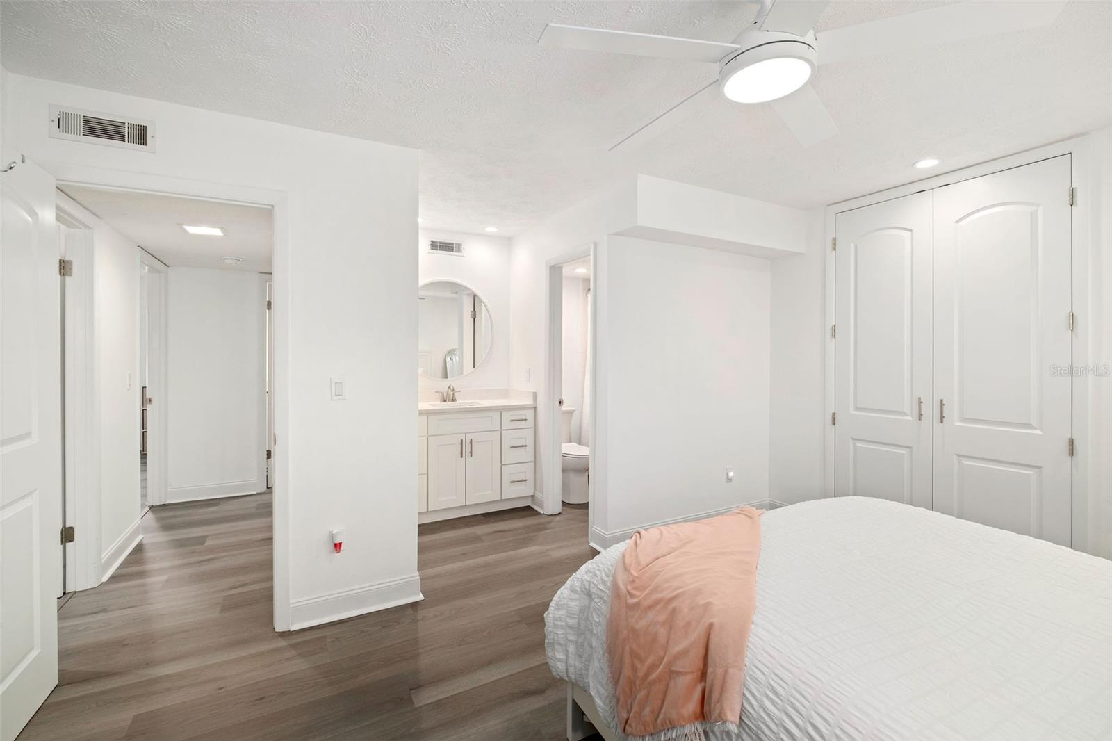 CAMELOT BY LAKE CONDO - Residential