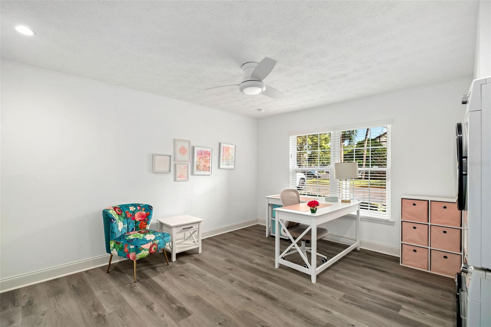 CAMELOT BY LAKE CONDO - Residential