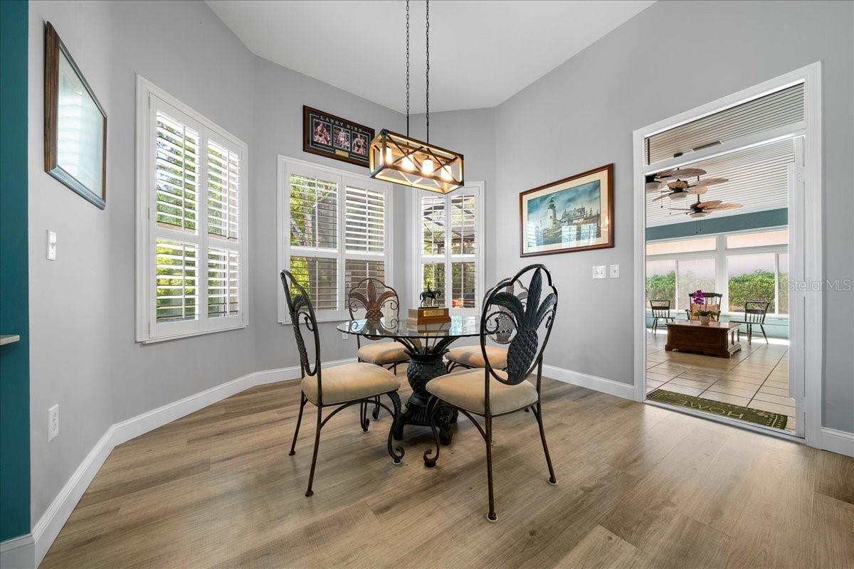 OAK RUN LAUREL OAKS - Residential