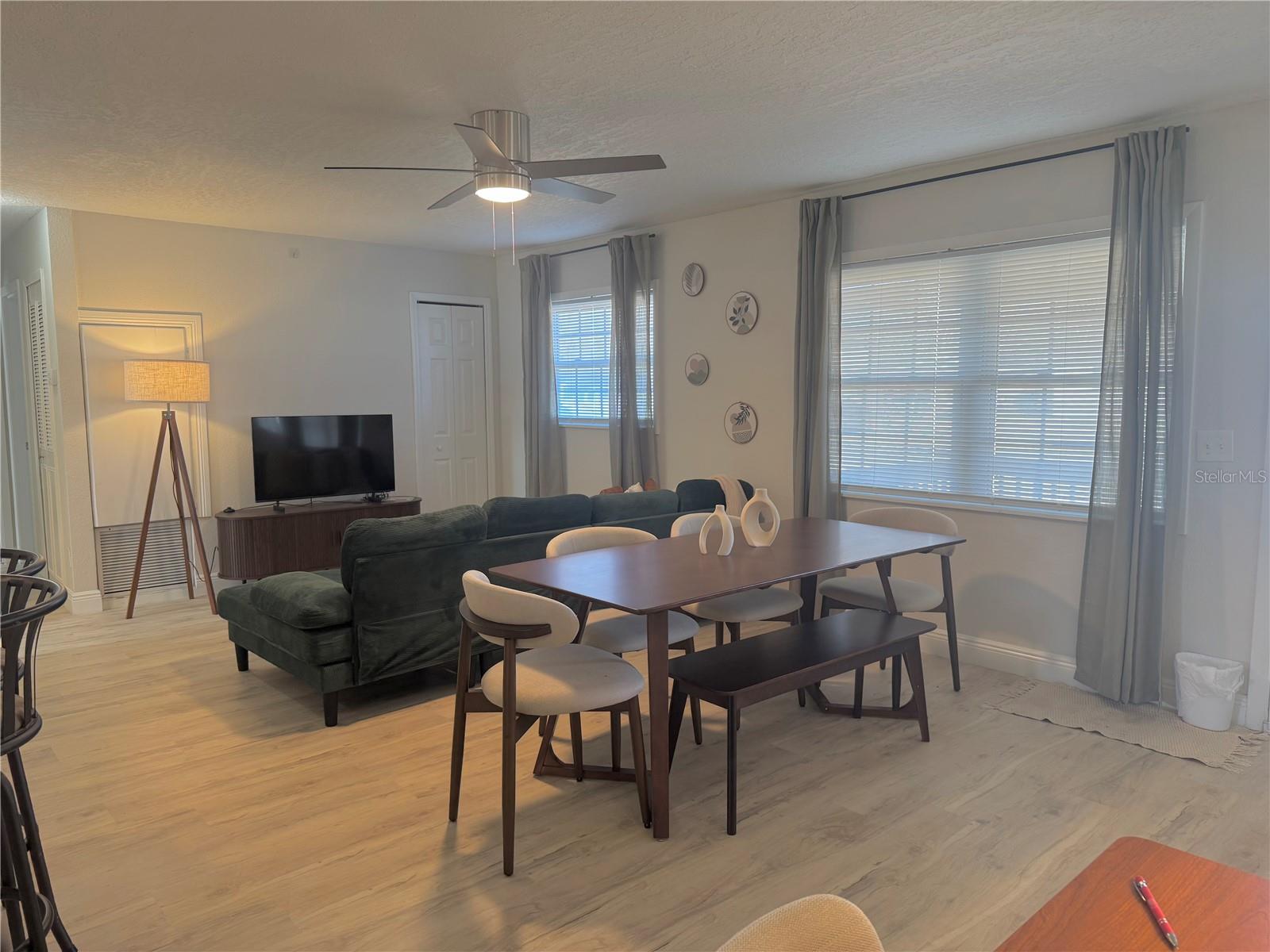 ROYAL ESTATES - Residential