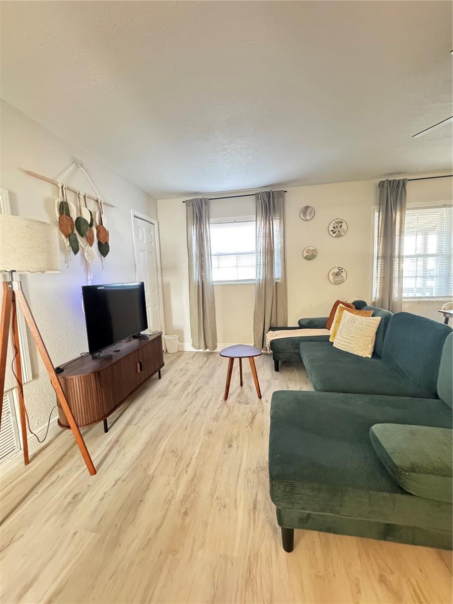 ROYAL ESTATES - Residential