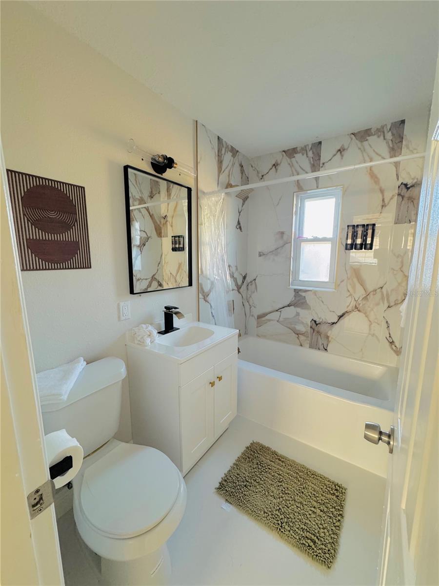 ROYAL ESTATES - Residential