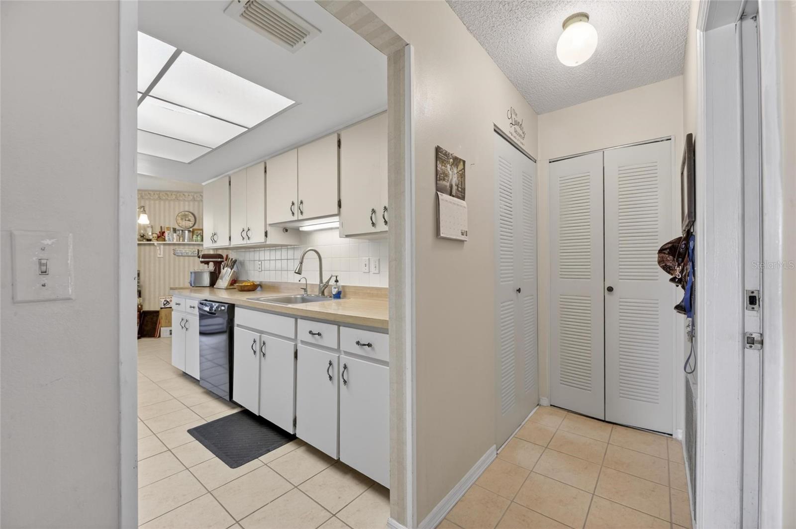 IDLEWOOD CONDO PH 2 - Residential