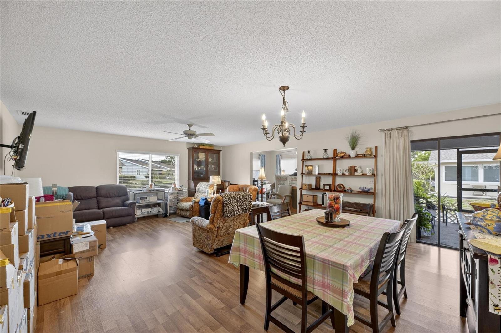 IDLEWOOD CONDO PH 2 - Residential