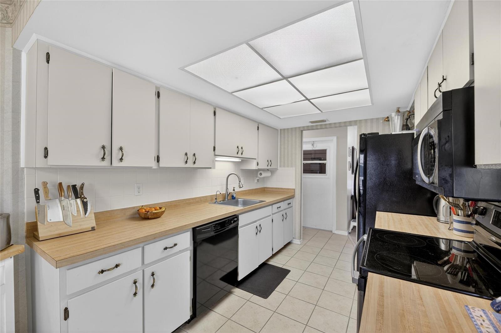 IDLEWOOD CONDO PH 2 - Residential