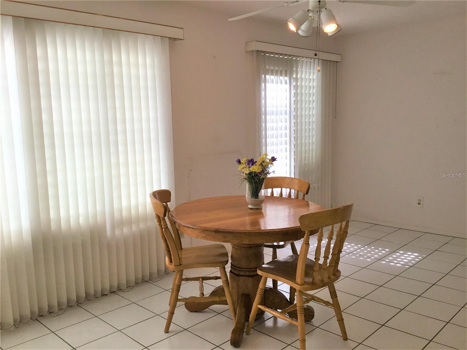 ON TOP OF THE WORLD - Residential Lease