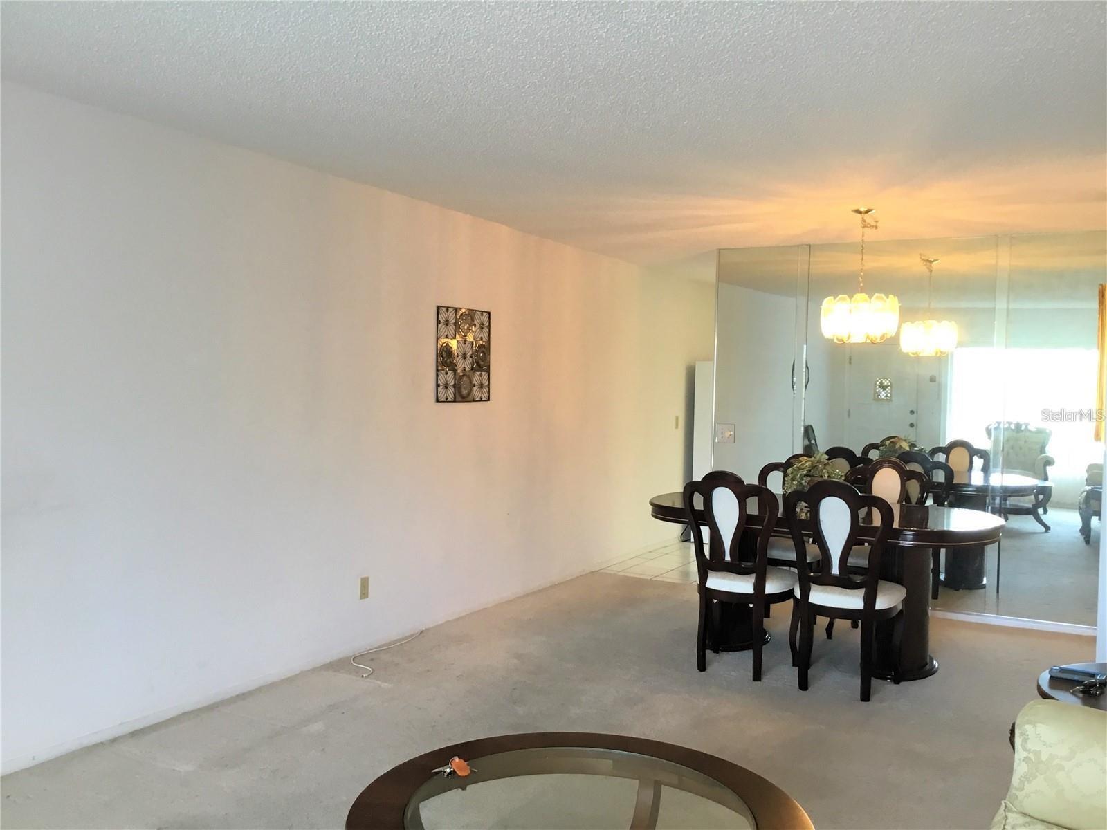 ON TOP OF THE WORLD - Residential Lease