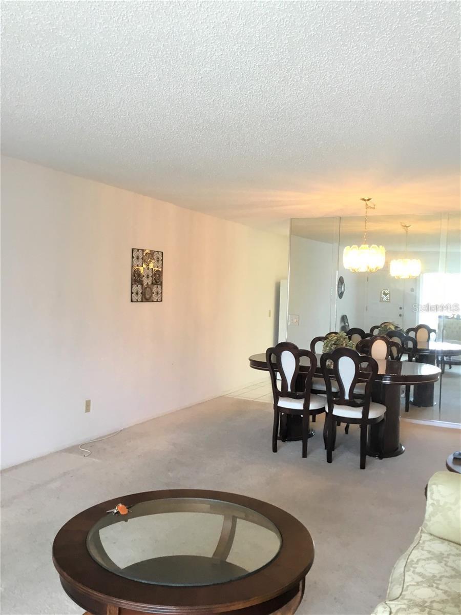 ON TOP OF THE WORLD - Residential Lease