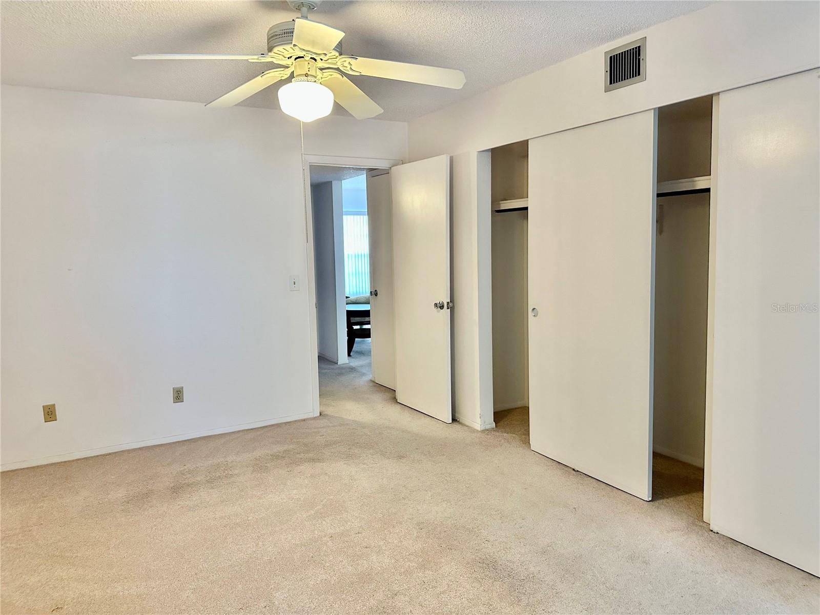 ON TOP OF THE WORLD - Residential Lease