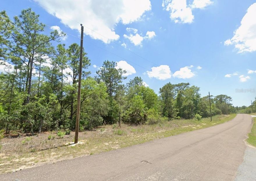Build your dream home on this residential lot in Citrus Springs, located on a quiet street surrounded by established homes and new construction. Enjoy nearby Withlacoochee State Trail for biking and walking, local parks, golf courses, and freshwater springs and rivers for boating and fishing. Convenient access to shopping, dining, and schools completes this ideal country-style setting.