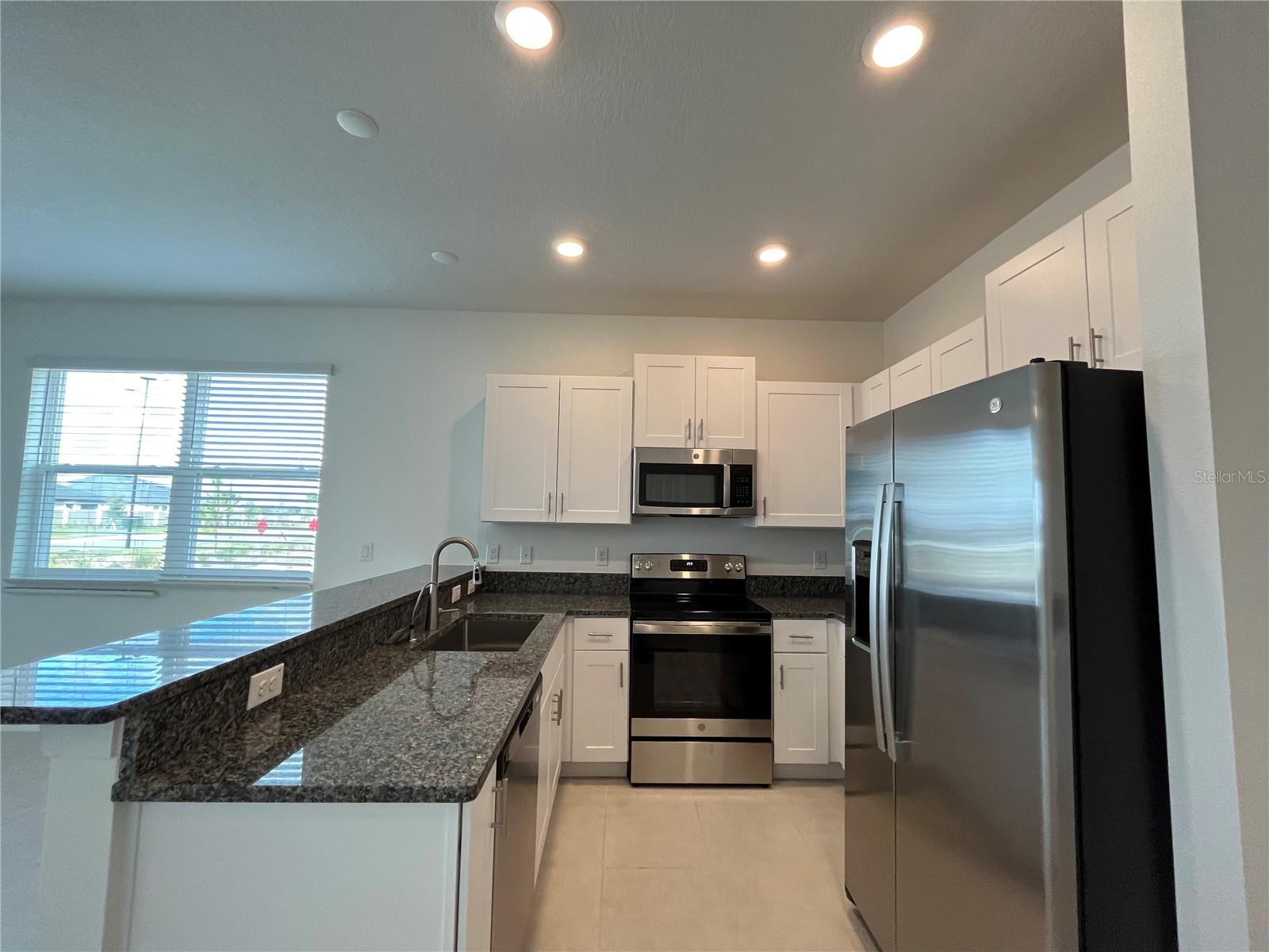 MIRADA TOWNHOMES - Residential Lease