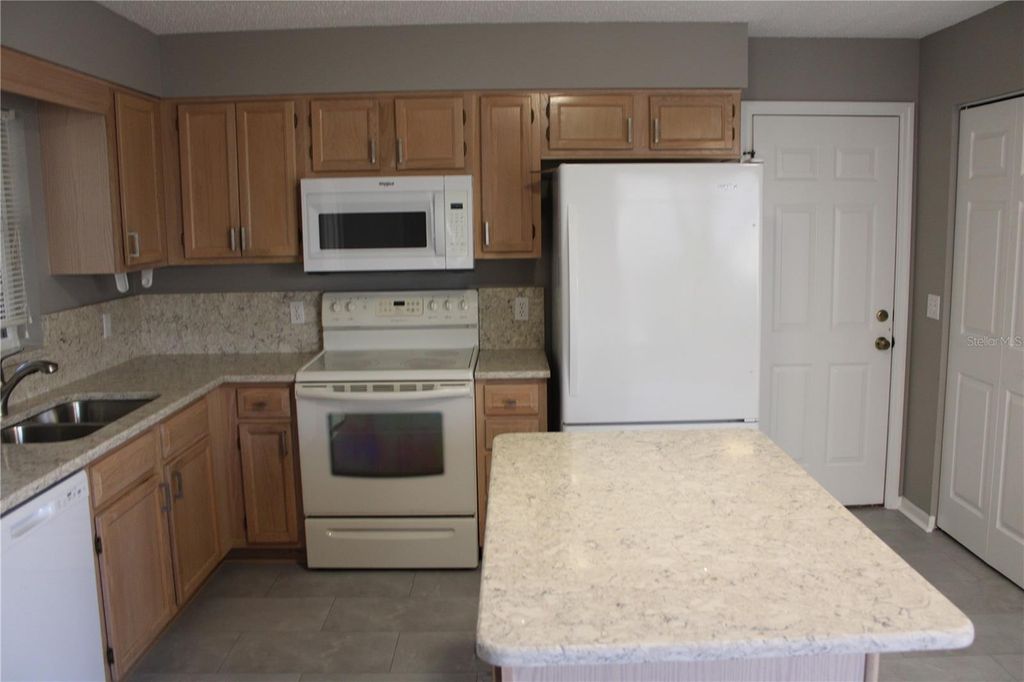 Photo of 1507 Lantana Court, Palmetto, FL 34221 (MLS # A4681892)