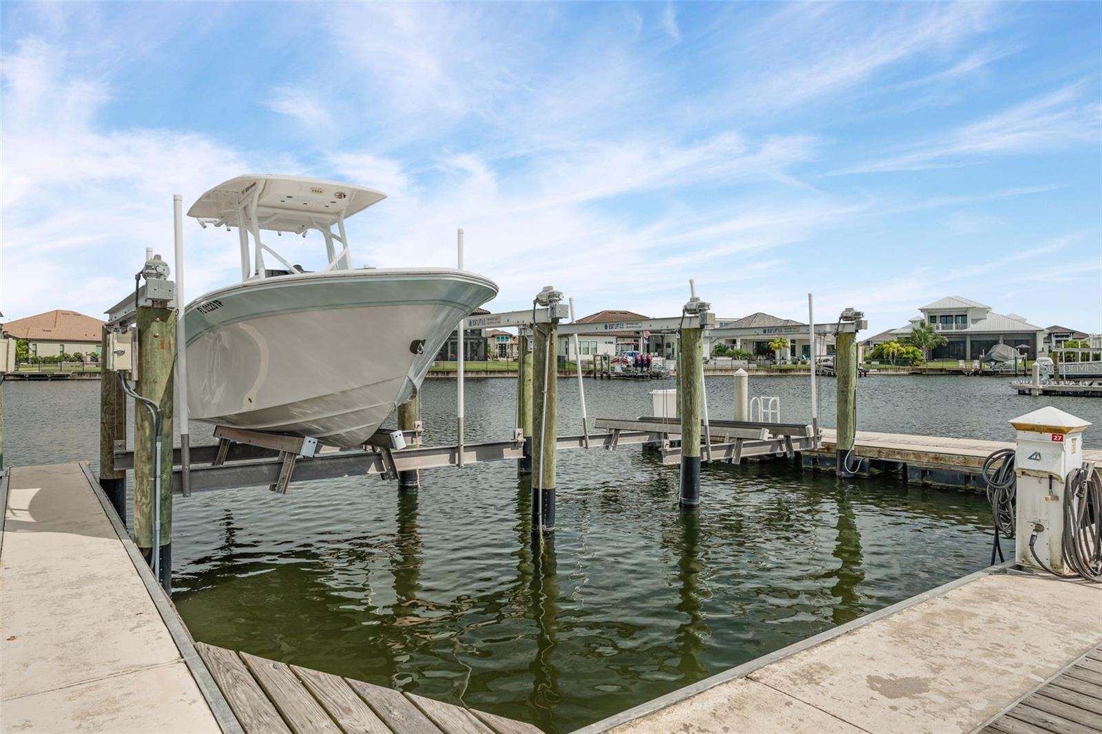 SANCTUARY COVE SUB - Residential