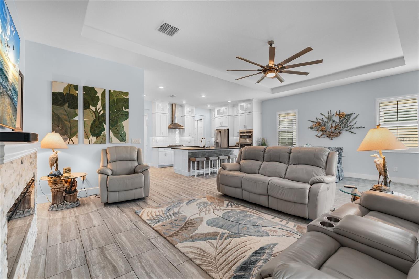 SANCTUARY COVE SUB - Residential