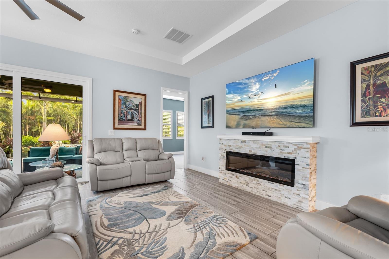 SANCTUARY COVE SUB - Residential