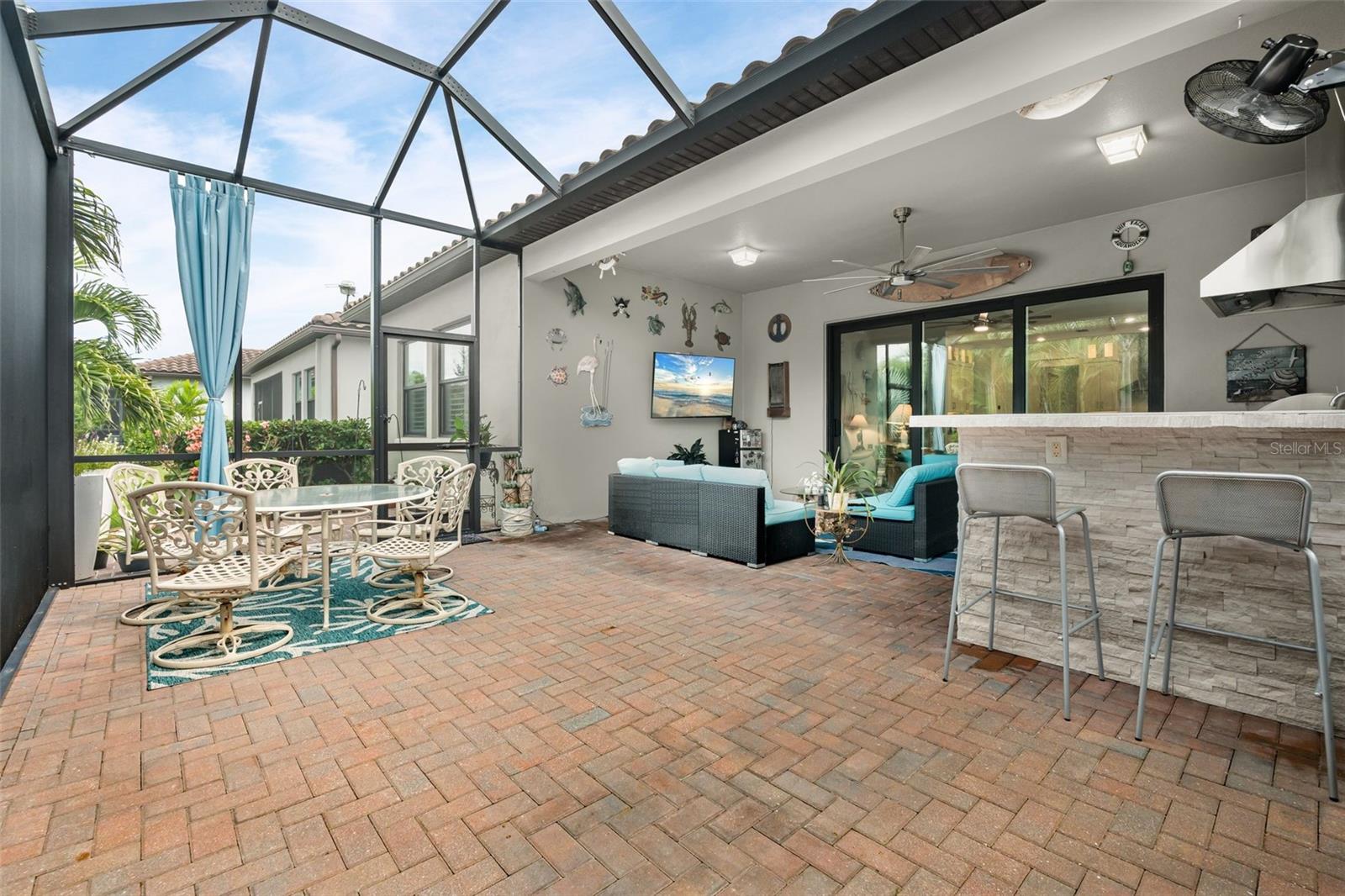 SANCTUARY COVE SUB - Residential