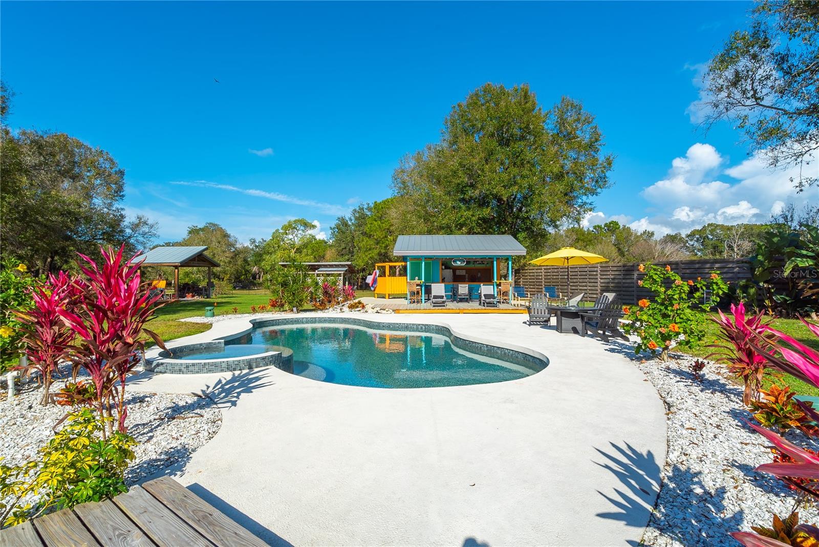 SORRENTO RANCHES - Residential