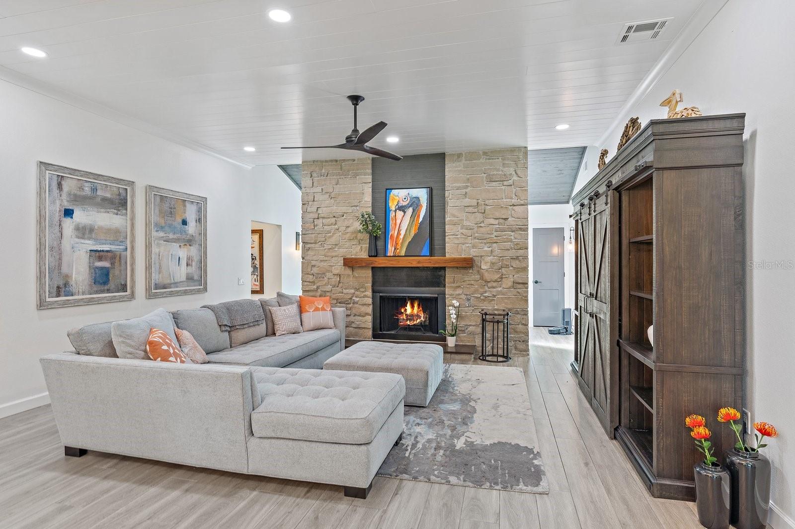 SORRENTO RANCHES - Residential