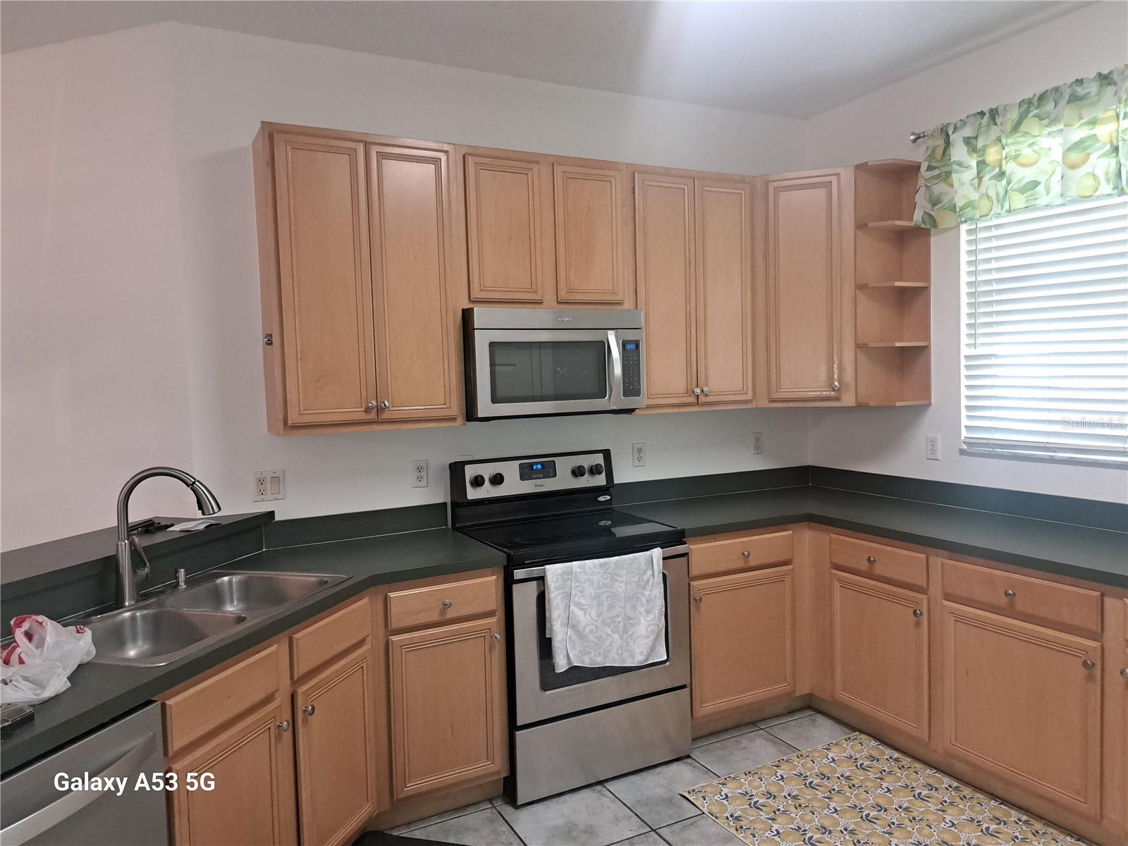 DEANS RESERVE - Residential Lease