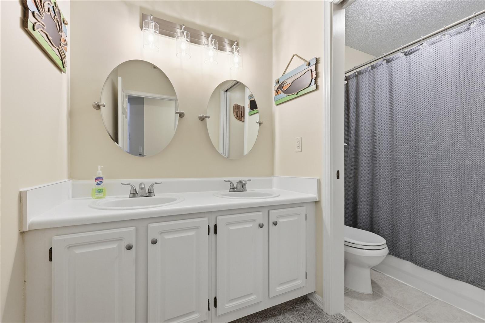 THE LINKS - Residential