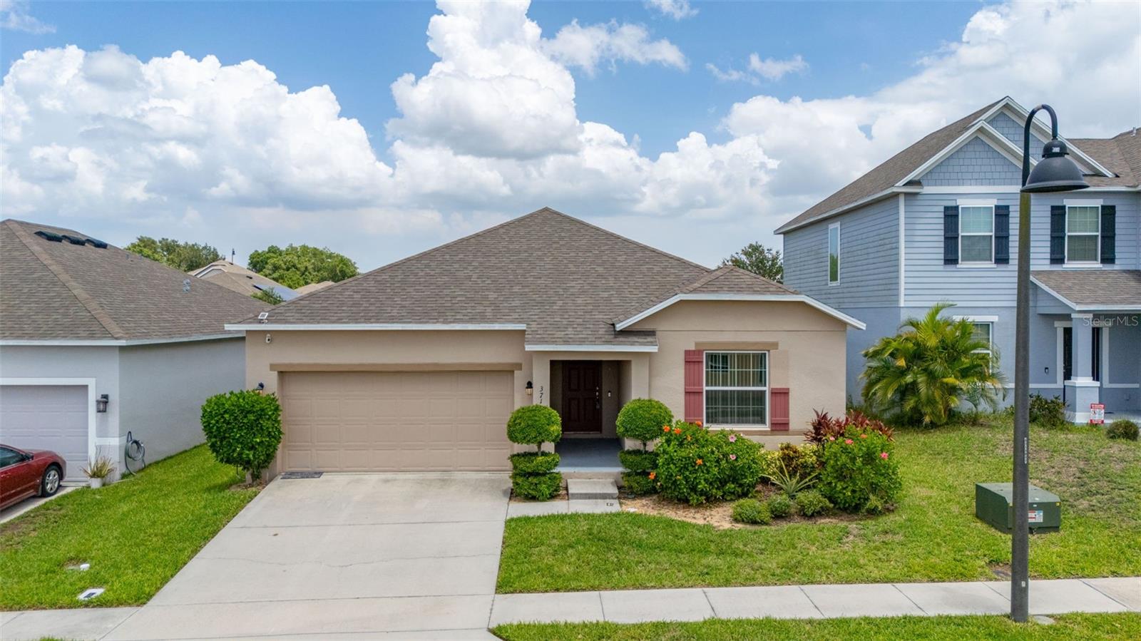371 PINECREST LOOP
