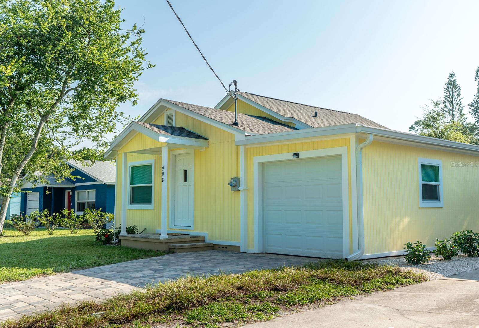 908 3RD STREET