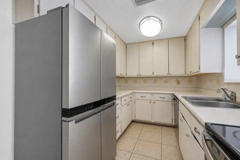 Tiny photo for 1503 Moss Avenue, Leesburg, FL 34748 (MLS # G5114407)