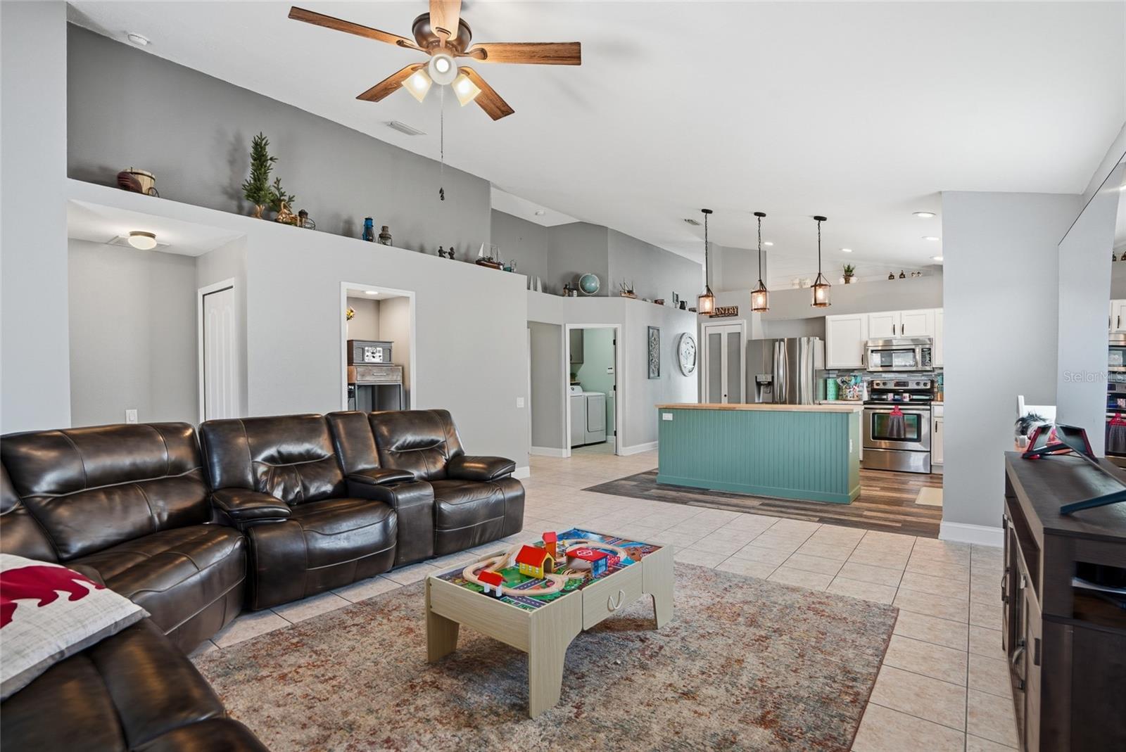 SOUTH POINTE PH 2A 2B - Residential