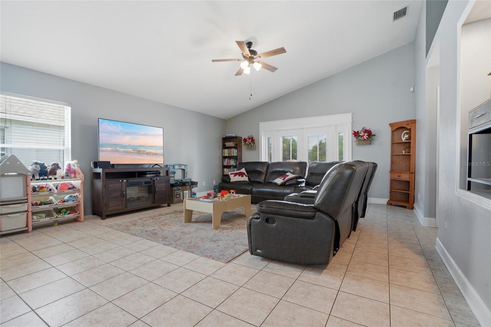 SOUTH POINTE PH 2A 2B - Residential
